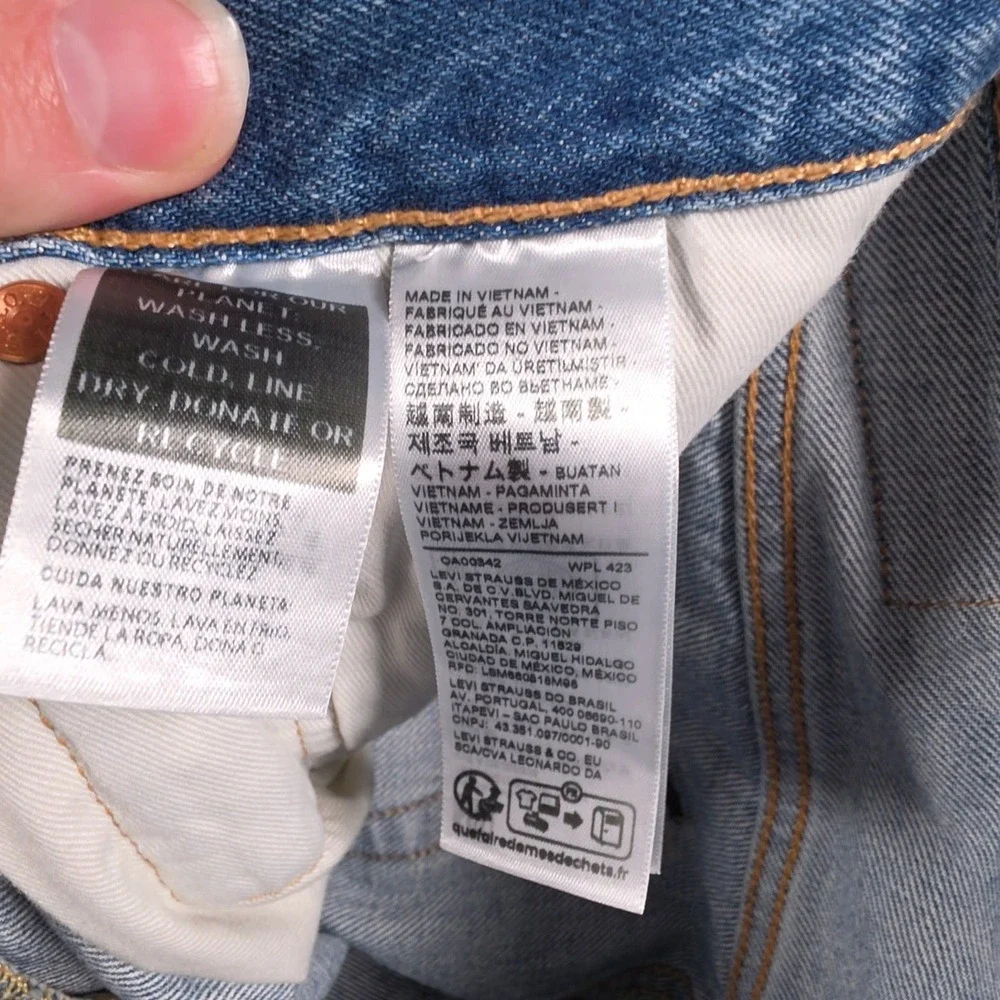 Levis Premium Selvedge 501 Jeans Mens 32x32 Blue Distressed Whiskered Button Fly